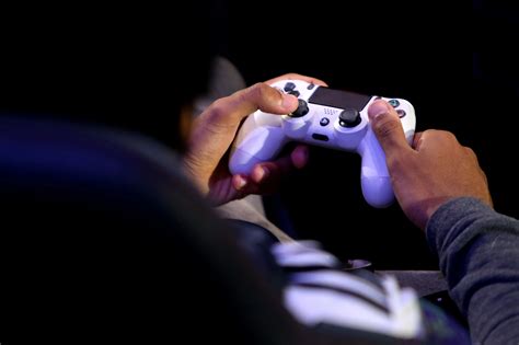 How to Play PlayStation Games on Your Laptop | Gear Patrol