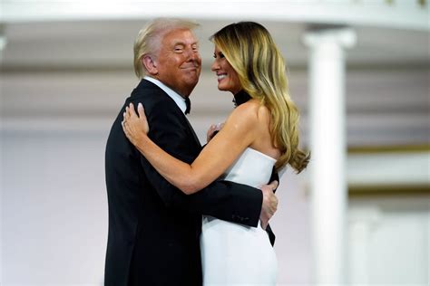 Watch Donald Trump And Wife Melania Share First Dance At Inauguration Ball