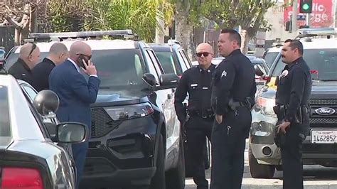 Lapd Officer Released From Hospital After Pacoima Shooting Fox 11 Los