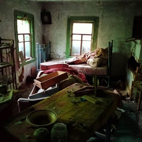 One of the abandoned houses in the Zone : r/chernobyl