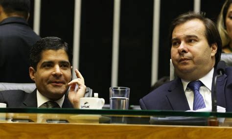 Rodrigo Maia E Acm Neto Selam A Paz E Proximidade Abre Caminho Para