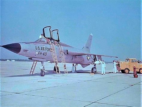 Republic F-105F Thunderchief | Aviation, Military aircraft, Usaf