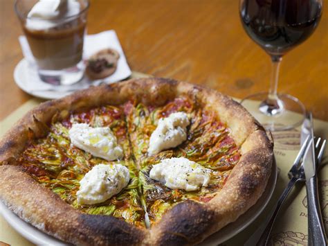 28 Best Pizza Spots in Los Angeles To Try in 2024