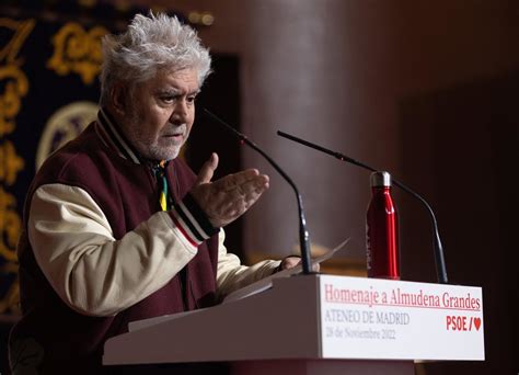 Almodóvar anuncia que estrenará su wéstern gay Extraña forma de vida en el Festival de Cannes