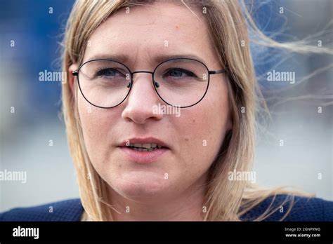 Anna Kassautzki Fotos Und Bildmaterial In Hoher Auflösung Alamy