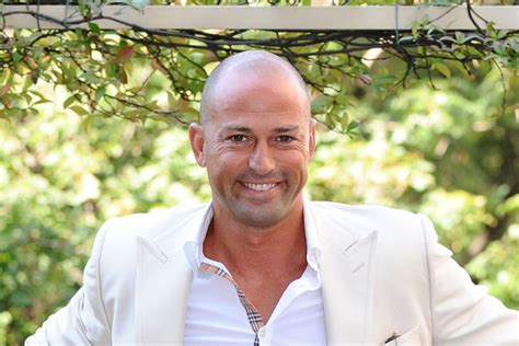 Stefano Bettarini Attacca I Naufraghi Dell Isola E Stefano De Martino