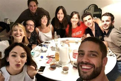 El Elenco De Patito Feo Se Reuni Con Thelma Fardin Para Brindarle Su