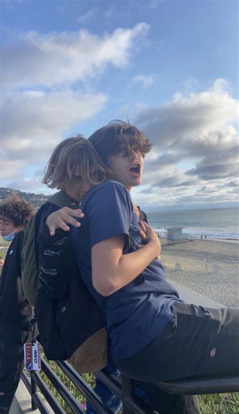 Pin On Vibes Cute Gay Couples Gay Aesthetic Couples