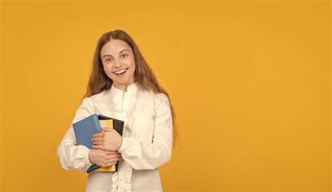 De Volta Escola Dia Do Conhecimento Da Educa O Infantil Crian A