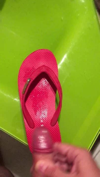Rote Flip Flops Der Nachbarin Nochmal Besamt Gay Man Porn Xhamster