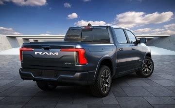 RAM 1500 REV 2024 revelado el aspecto definitivo de la pick up eléctrica