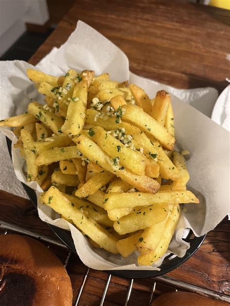 [homemade] Smashed Cheeseburger With Garlic Fries R Food