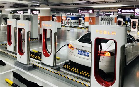 First Look At World S Largest Tesla Supercharger Station In Shanghai China