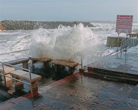 Pm Modi To Hold Meeting To Review Situation Related To Cyclone Biparjoy