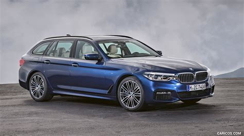 2018 BMW 5-Series 530d xDrive Touring | Front Three-Quarter | Caricos