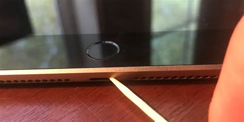 How To Clean An Ipad Charging Port When It Won T Charge