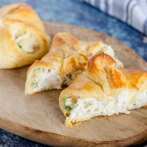 Mouthwatering Cream Cheese Chicken Stuffed Croissants | Devour Dinner