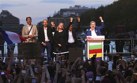 Sacrée soirée Le regard libre dElisabeth Lévy Tribune Juive