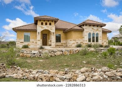 2,020 Mediterranean Style Mansion Images, Stock Photos, 3D objects ...