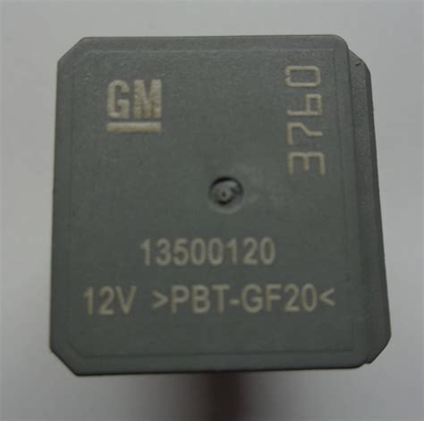 GM OEM RELAY 13500120