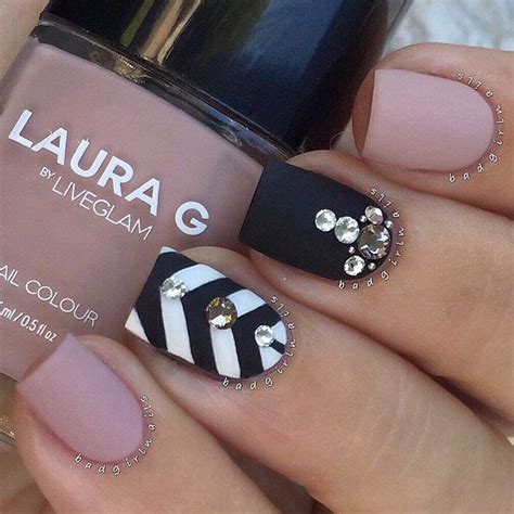 48 Pretty Nail Designs Youll Want To Copy Immediately Chevron Nails