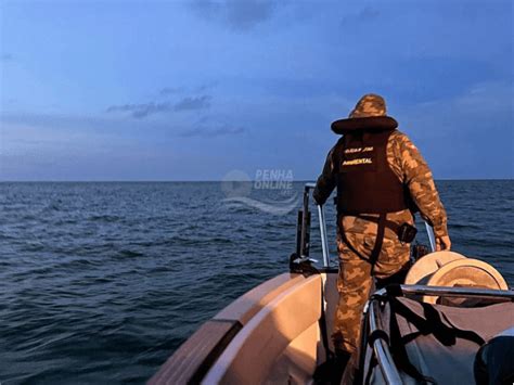 Barcos De Pesca S O Apreendidos Por Pesca Predat Ria Ilegal E Pescador