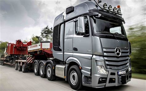 Mercedes Actros 8x4