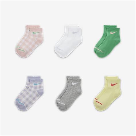 Pink Socks. Nike.com