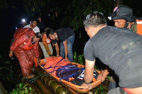 Tim Sar Kesulitan Evakuasi Jenazah Pendaki Korban Erupsi Gunung Marapi