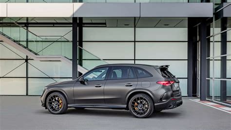 2025 Mercedes Amg Glc 63 S Gets 671 Hp Hybrid Powertrain Autotraderca