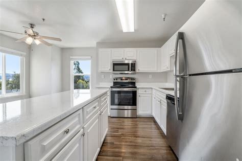 Quail Hill Apartments - Apartments in Castro Valley, CA | Apartments.com