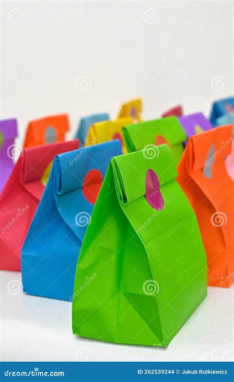 Conjunto De Sacos De Papel Dobrados Para Compras Coloridas Sacos De