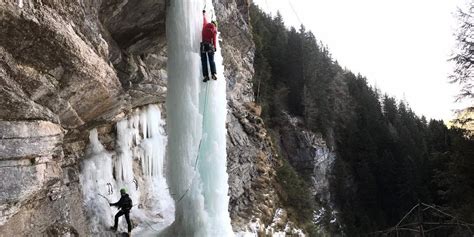 Eisklettern Rund Um Gr Den Mit Erfahrenem Bergf Hrer Aus S Dtirol