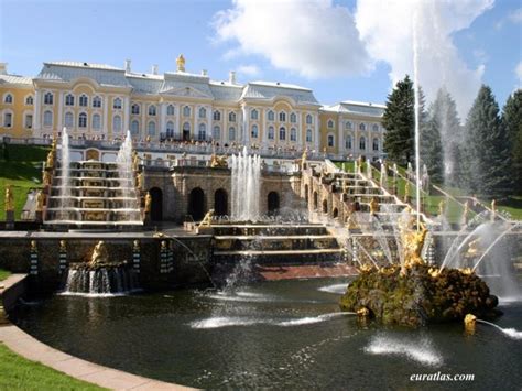 Photos of Russia: Peterhof Palace