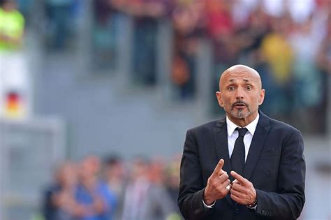 Roma Spalletti Si Scontra Con La Troupe Di Sky