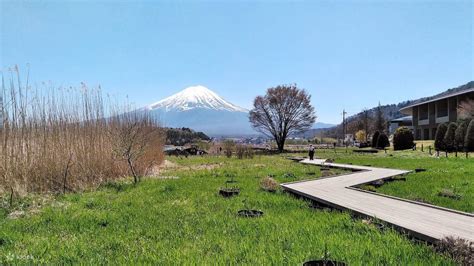 El Santuario Arakura Fuji Sengen El Parque Oishi Y Los Puntos De Venta