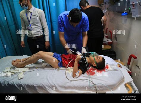 Al Quds Hospital Gaza Hi Res Stock Photography And Images Alamy