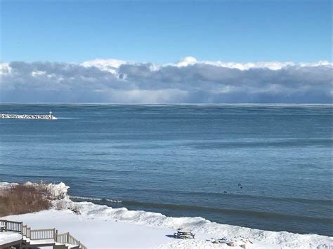 Snow Squalls Over Lake Huron Lexington Michigan Oc 960x720 Rpics