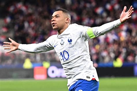 PSG Kylian Mbappé va signer au Real Madrid cet été