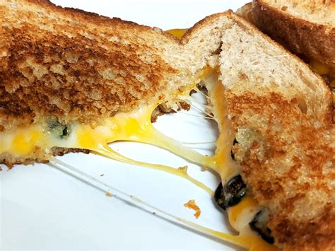 Jalapeño Grilled Cheese Sandwich | Viva Fresh Food - Your Home For The World's Best Recipes