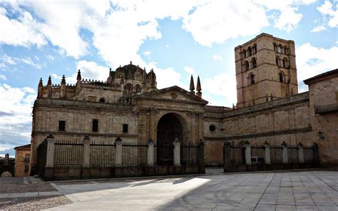 La Cath Drale De Zamora Est Une Cath Drale Espagnole Situ E Dans La