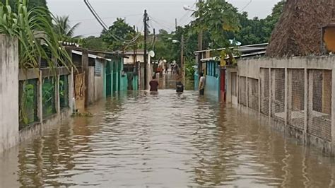 Familias Damnificadas Por Desbordamiento De Arroyos En Veracruz Grupo