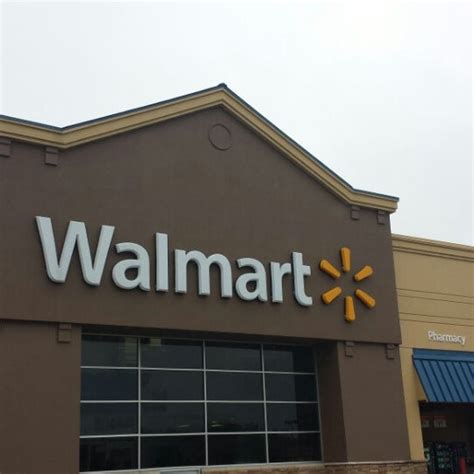 Walmart Woodbridgede Hipermarket