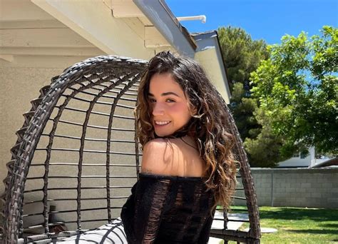 Jameliz - Bio, Age, Net Worth, Boyfriend, OnlyFans