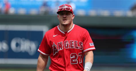 Angels Gm Mike Trout 100 Wont Be Traded Amid Shohei Ohtani Free