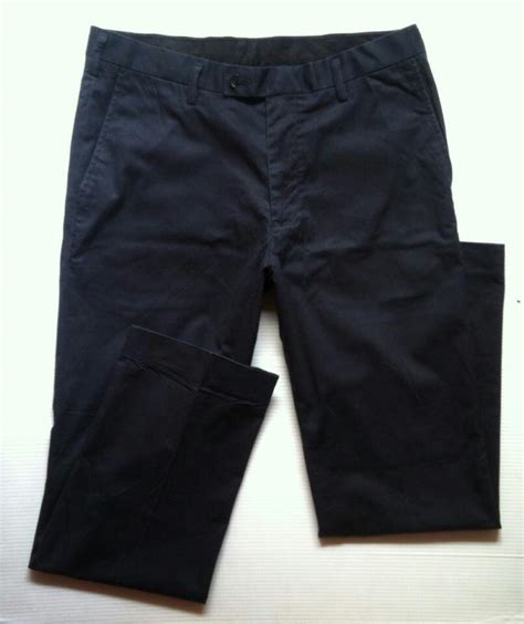 Uniqlo Work Pants 3130 Fesyen Pria Pakaian Di Carousell