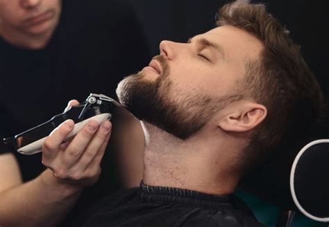 How To Line Up Your Beard What Experts Say Beard Style