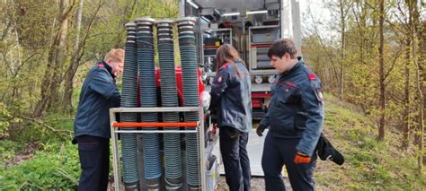 Jugend Bung Brandbek Mpfung Und Saugleitung Freiwillige Feuerwehr