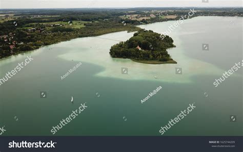 Worthsee Images Stock Photos And Vectors Shutterstock