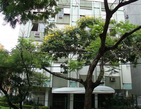 Condomínio Edificio Lucerne Bloco B Rua Felicíssimo de Azevedo 1479